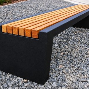Outdoor Bench – 150 × 45 × 40 cm